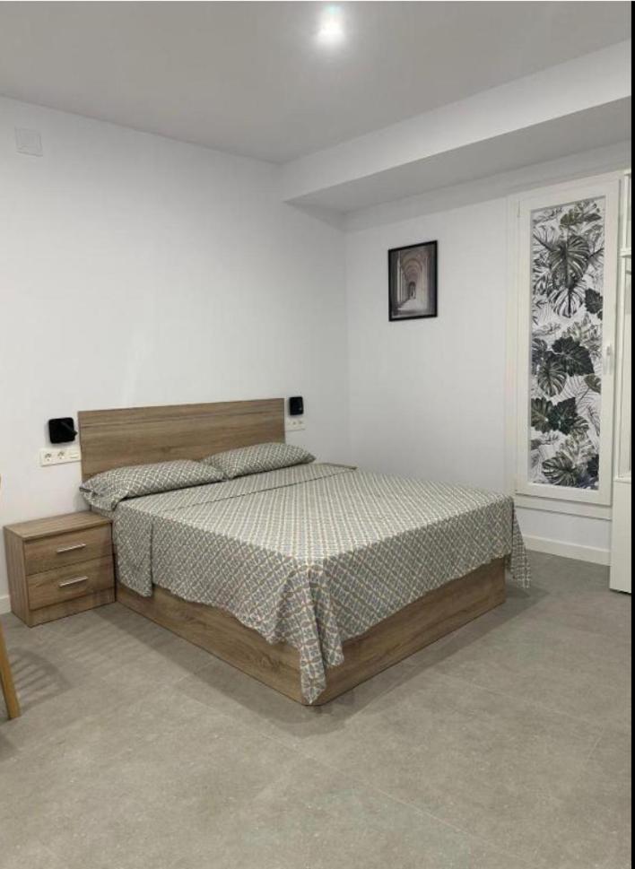 Estupendo Piso A 5 Min De La Estacion De Bus Y Tren Maria Zambrano Apartment Malaga Bagian luar foto