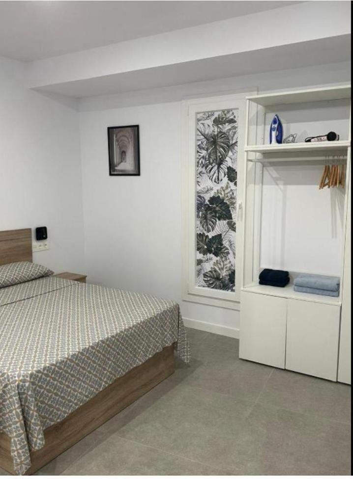 Estupendo Piso A 5 Min De La Estacion De Bus Y Tren Maria Zambrano Apartment Malaga Bagian luar foto